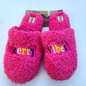 Dearfoams Dluxe Womens Plush Merry Vibes Holiday Slippers Pink Large (9-10) NEW